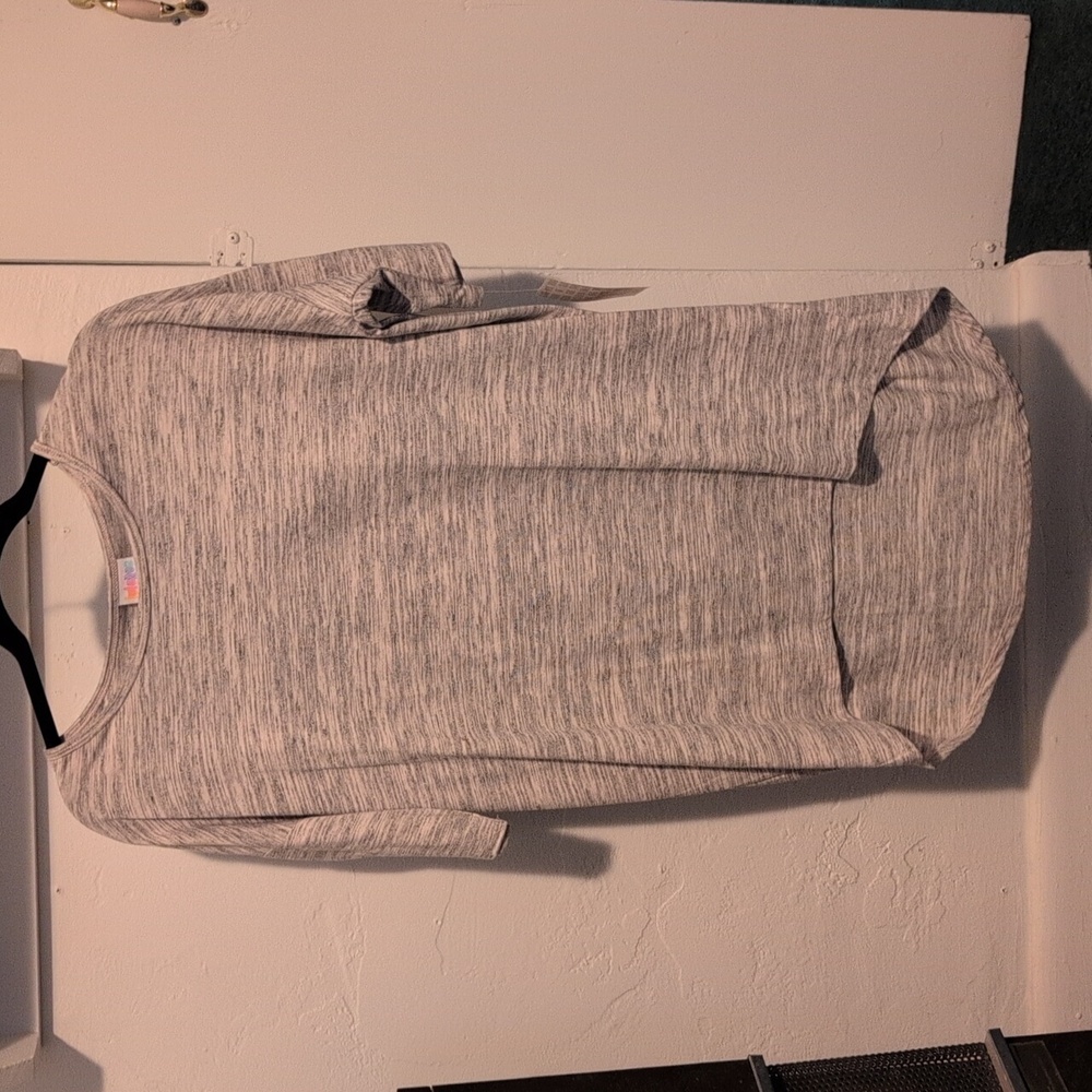 LuLaRoe Gray Short Sleeve Top